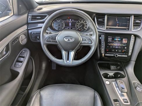 Used 2024 INFINITI QX50 Sport image 18