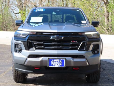 Used 2023 Chevrolet Colorado Z71 w/ Z71 Convenience Package 2 AWD/4WD image 18