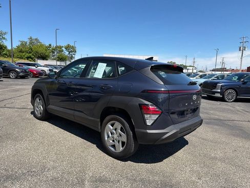 Certified 2025 Hyundai Kona SE AWD/4WD image 5