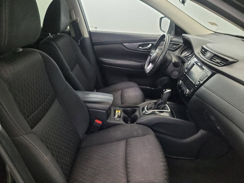 Used 2018 Nissan Rogue SV AWD/4WD image 21