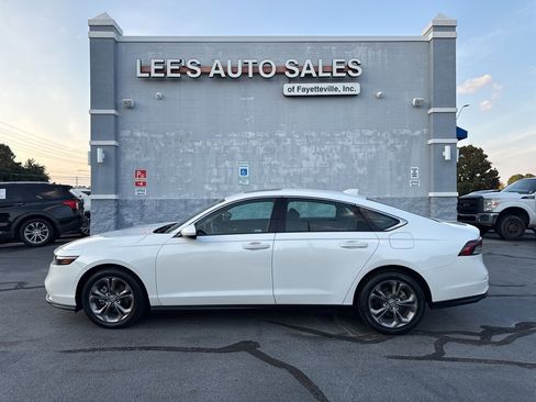 Used 2024 Honda Accord EX image 4