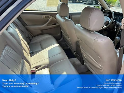 Used 2000 Toyota Camry XLE w/ Value Pkg 2 FWD image 15