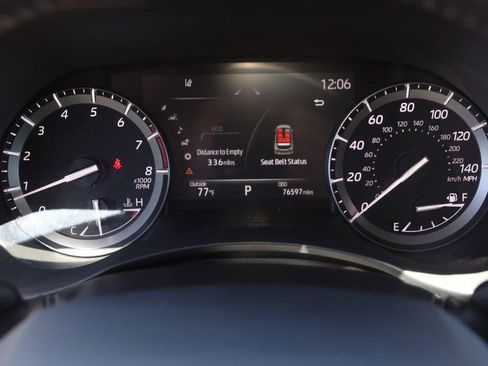 Used 2021 Toyota Highlander Platinum AWD/4WD image 16