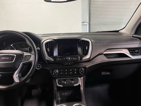 Used 2024 GMC Terrain SLE FWD image 20
