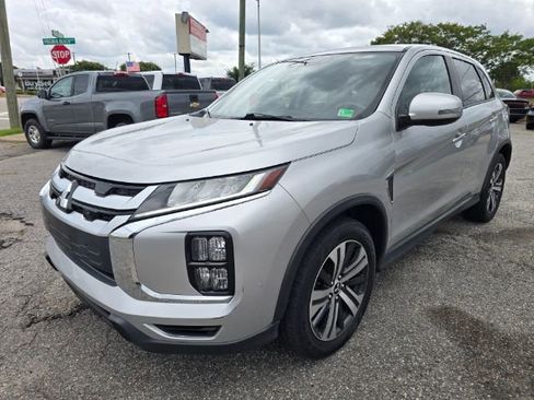 Used 2020 Mitsubishi Outlander Sport SE image 3