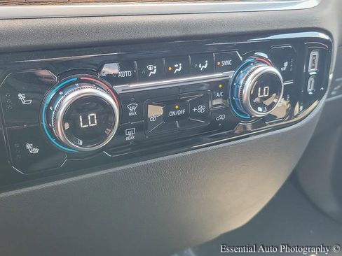 New 2026 GMC Sierra 1500 SLE AWD/4WD image 17