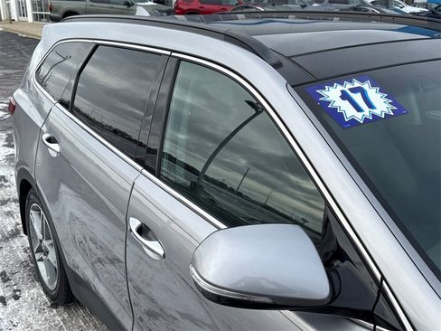 Used 2017 Hyundai Santa Fe SE w/ SE Ultimate Tech Package 03 image 12