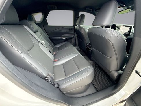 Used 2025 Lexus RX 350 FWD w/ Technology Package image 17