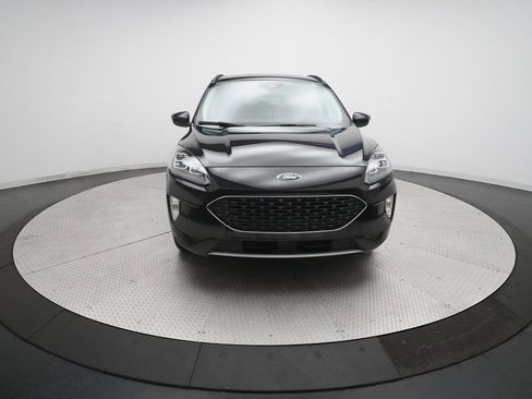 Used 2022 Ford Escape Titanium w/ Class II Trailer Tow Package image 11