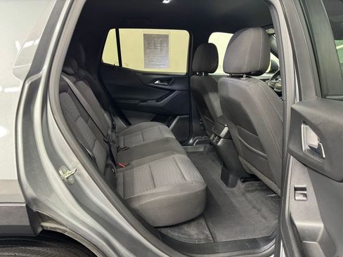 Used 2025 Chevrolet Equinox LT AWD/4WD image 13