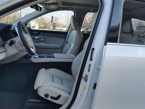 New 2026 Volvo XC90 T8 Ultra image 7