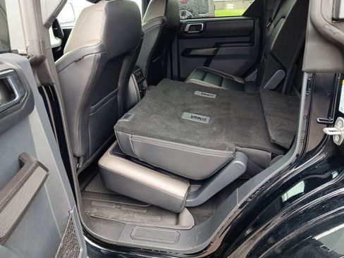 Used 2025 Ford Bronco Outer Banks AWD/4WD image 31