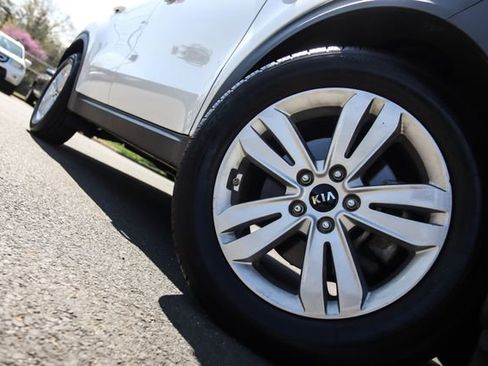 Used 2018 Kia Sportage LX image 44