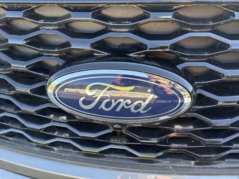 Used 2022 Ford Explorer ST w/ Equipment Group 401A image 11