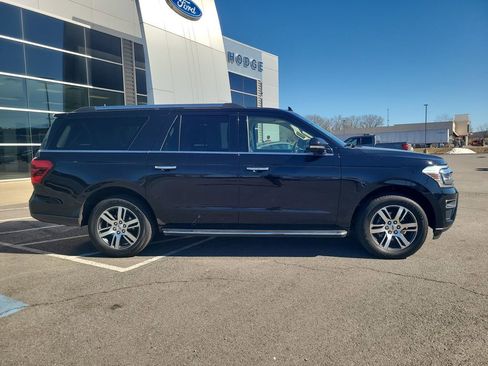 Used 2022 Ford Expedition Max Limited image 2