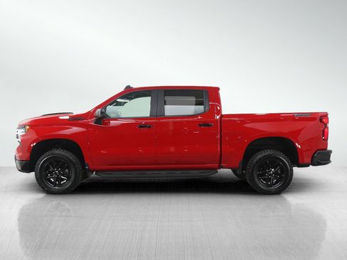 Used 2024 Chevrolet Silverado 1500 LT Trail Boss w/ Convenience Package II image 2