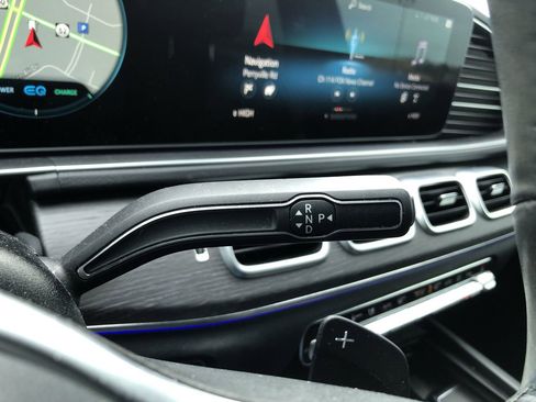 Used 2021 Mercedes-Benz GLS 450 4MATIC image 20