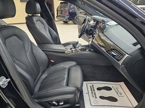 Used 2019 BMW 530i w/ M Sport Package RWD image 22
