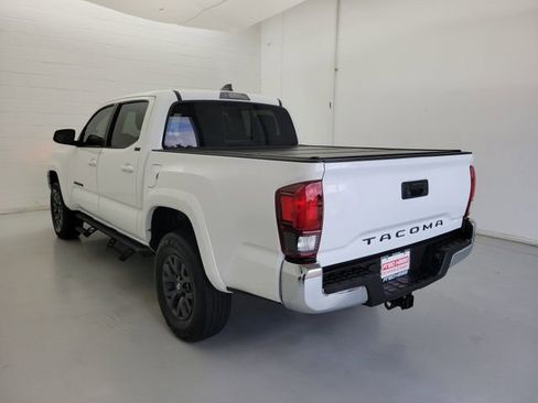 Used 2022 Toyota Tacoma SR5 RWD image 7