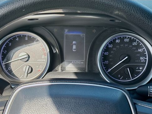 Used 2021 Toyota Camry LE FWD image 11