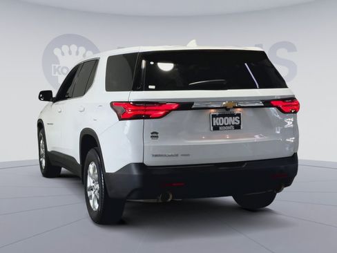 Used 2022 Chevrolet Traverse LS AWD/4WD image 10