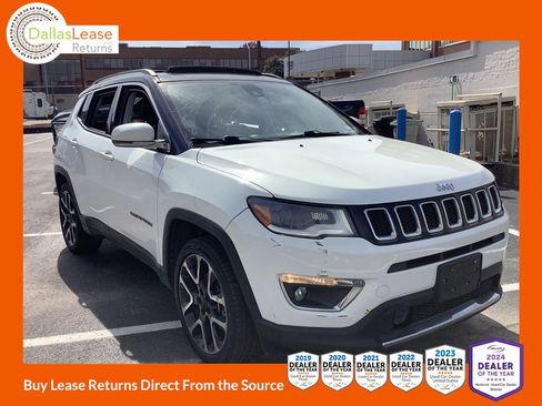 Used 2018 Jeep Compass Limited w/ Navigation Group image 1