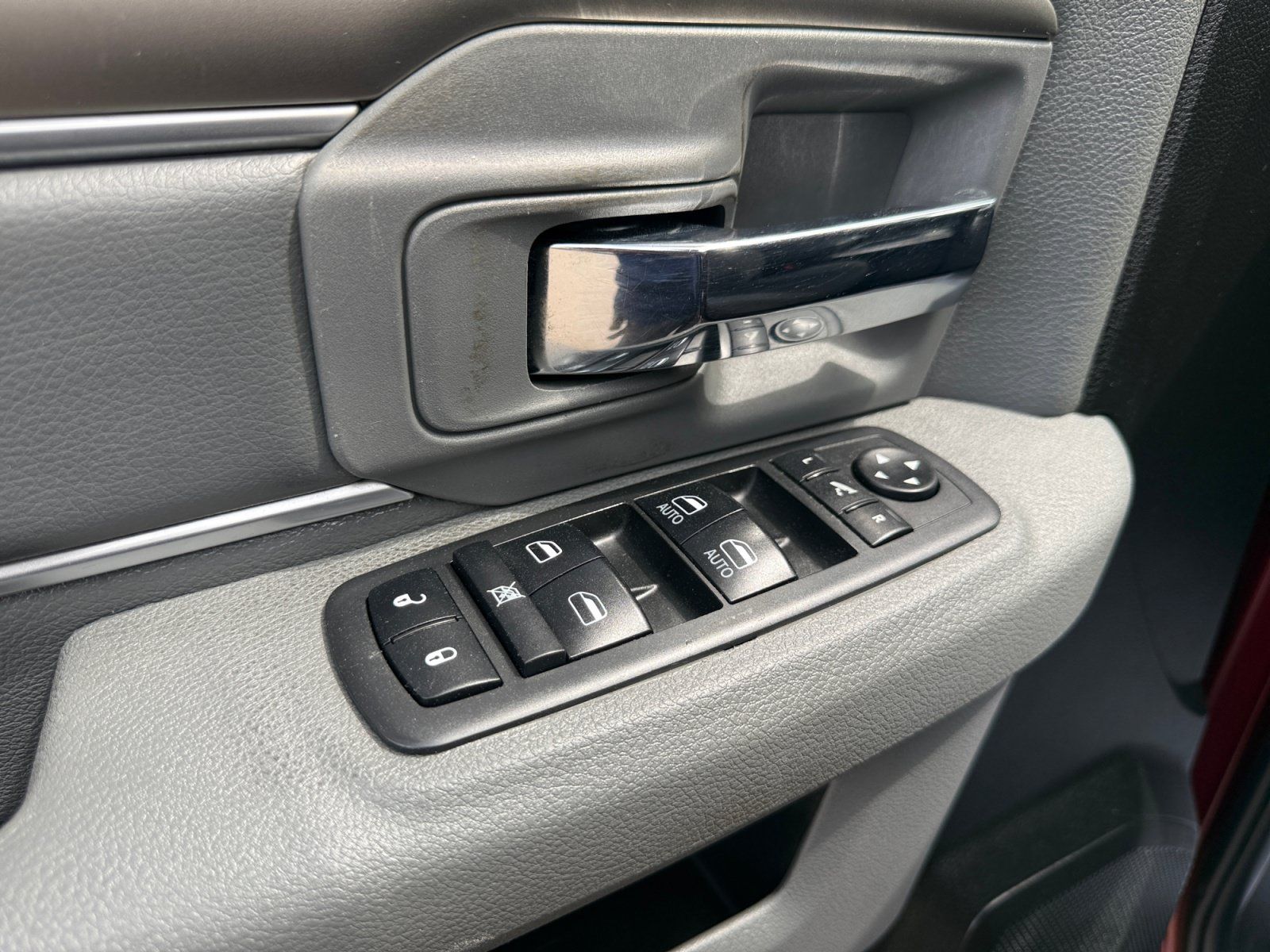 Used 2019 RAM 1500 Big Horn RWD image 13