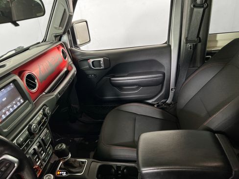 Used 2021 Jeep Wrangler Rubicon AWD/4WD image 21