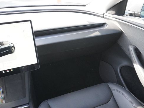 Used 2024 Tesla Model 3 Standard Range RWD image 36