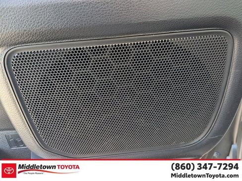 Used 2025 Toyota Sienna LE w/ LE Plus Package AWD/4WD image 13