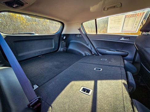 Used 2019 Kia Sportage LX image 33