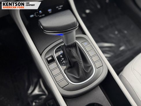 Used 2025 Hyundai Kona SEL image 27