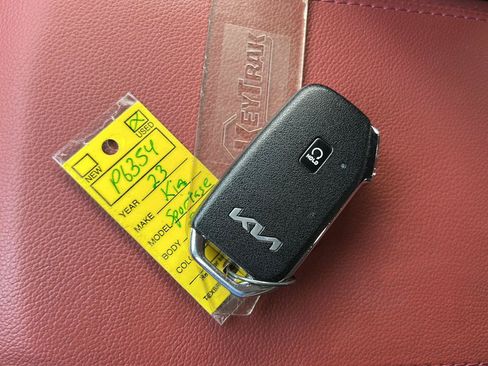 Used 2023 Kia Sportage SX FWD image 36