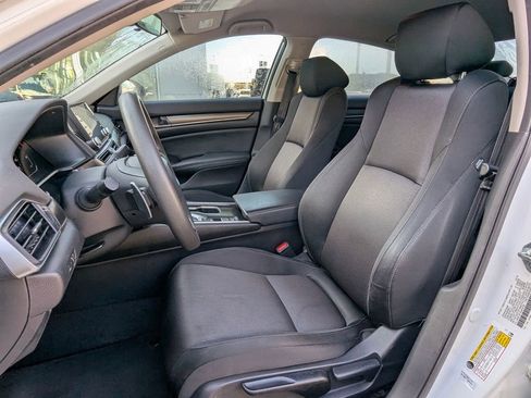 Used 2018 Honda Accord Hybrid image 15