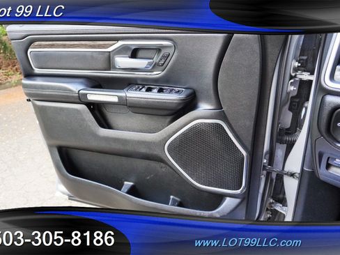 Used 2019 RAM 1500 Laramie AWD/4WD image 28