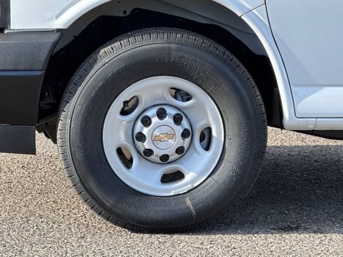 New 2025 Chevrolet Express 2500 w/ Enhanced Convenience Package image 25