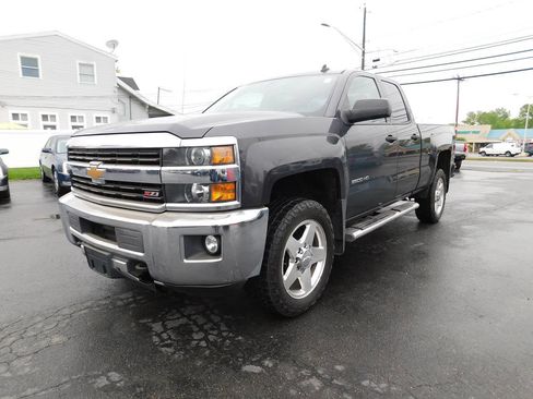 Used 2015 Chevrolet Silverado 2500 LT w/ Z71 Package, Off-Road AWD/4WD image 4