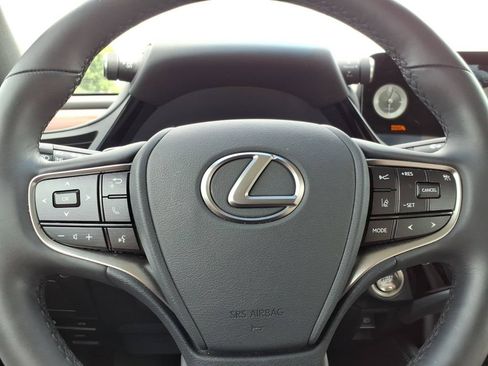 Used 2024 Lexus ES 350 w/ Premium Package FWD image 24