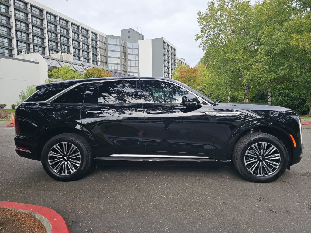 New 2026 Cadillac Escalade IQ Luxury 1 AWD/4WD image 7