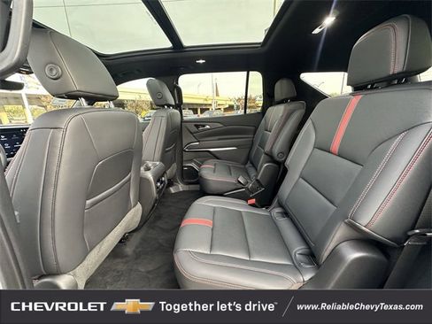 Certified 2024 Chevrolet Traverse RS w/ LPO, Floor Liner Package image 29