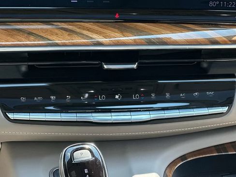 Certified 2024 Cadillac Escalade Sport Platinum AWD/4WD image 5