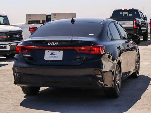 Used 2022 Kia Forte LXS FWD image 4