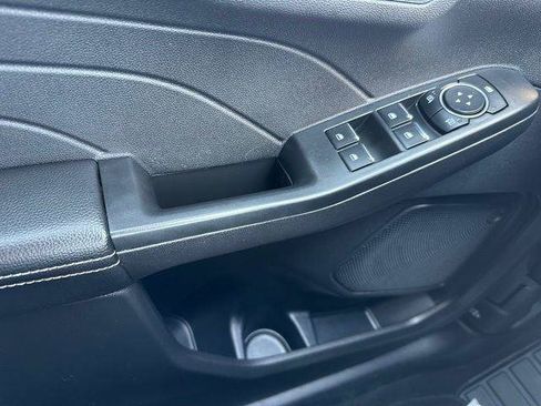 Used 2025 Ford Escape Platinum AWD/4WD image 53
