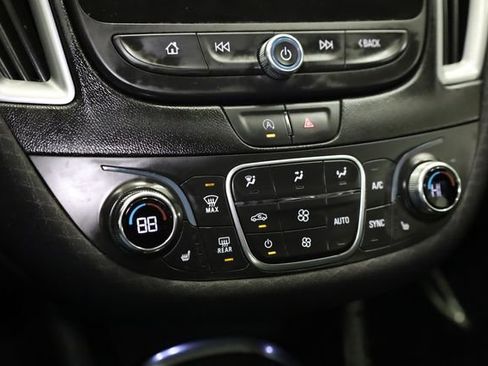 Used 2023 Chevrolet Malibu LT image 22