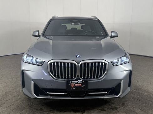 Used 2025 BMW X5 xDrive50e AWD/4WD image 2