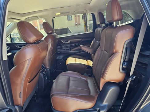 Used 2023 Subaru Ascent Touring AWD/4WD image 18