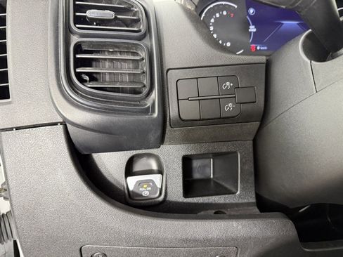 Used 2023 RAM ProMaster 3500 FWD image 24