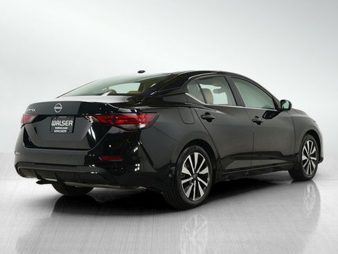 Used 2025 Nissan Sentra SV w/ SV Premium Package image 5