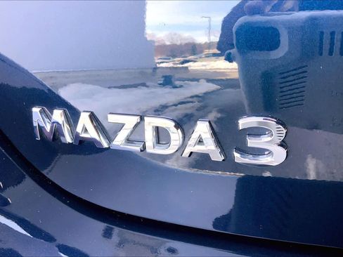 Used 2024 MAZDA MAZDA3 s image 10