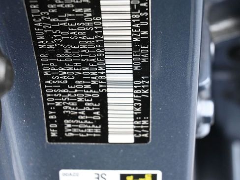 Used 2024 Toyota Corolla LE image 17